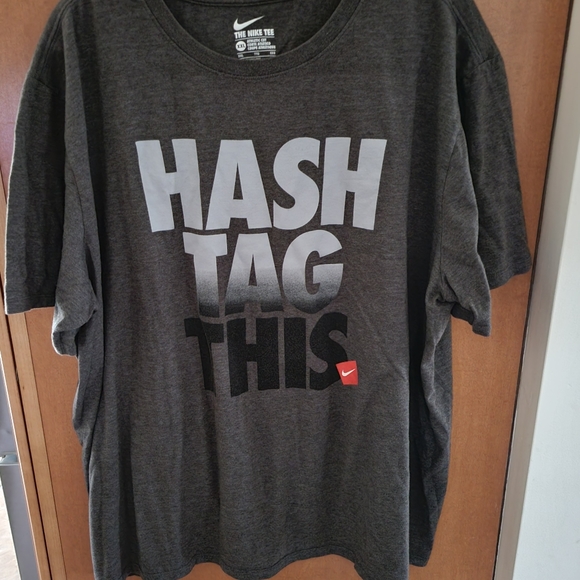 NIKE - "HASHTAG THIS XXL T-Shirt - Picture 1 of 4